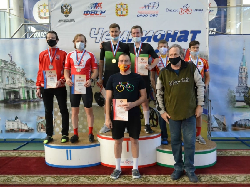 Бронзовые медали завоевал велосипедист из Забайкалья в Омске
